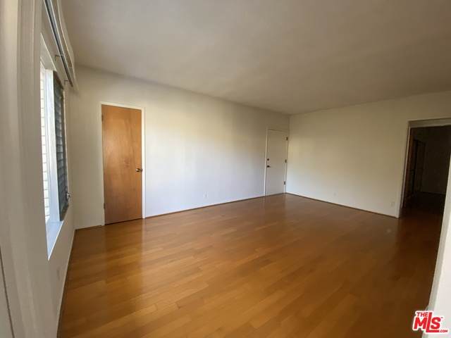 1117 10Th St - Photo 1