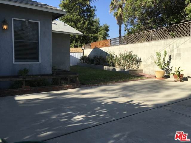 10528 Marklein Ave - Photo 1