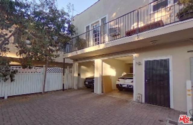 836 Sycamore Ave - Photo 1
