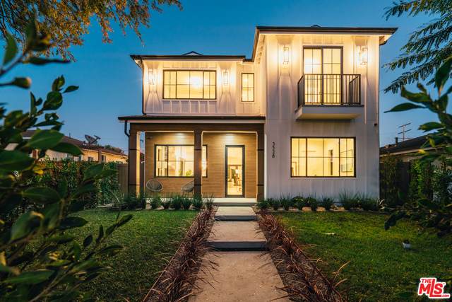 3528 Ashwood Ave - Photo 1