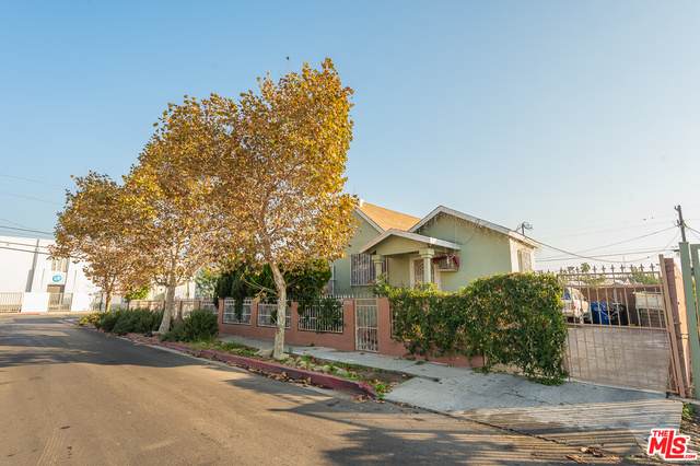 2250 103Rd St - Photo 1