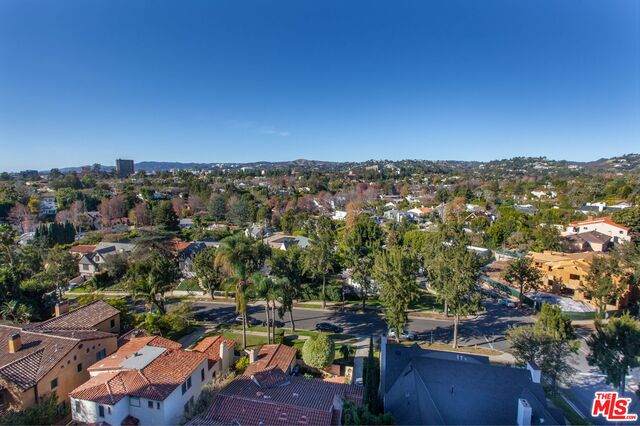 10433 Wilshire Blvd - Photo 1