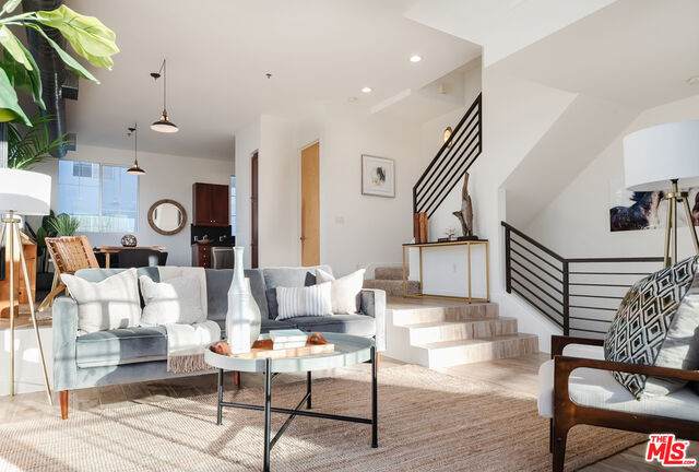 5400 Playa Vista Dr - Photo 1