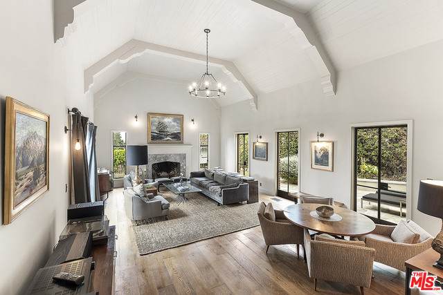 3705 Lowry Rd - Photo 1