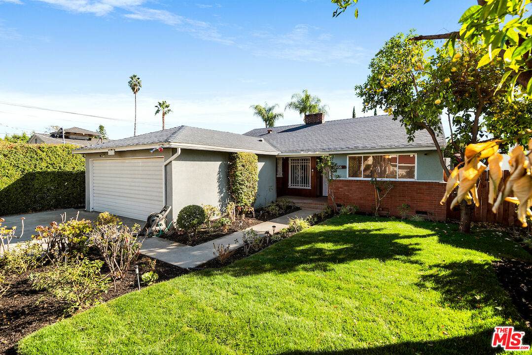 12838 Kling St - Photo 1