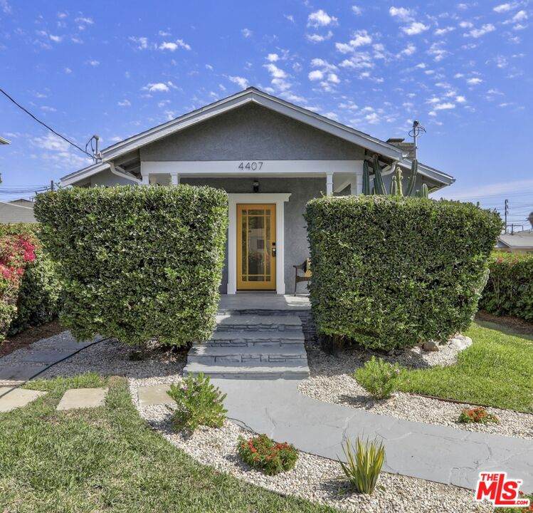 4582 Ellenwood Dr - Photo 1