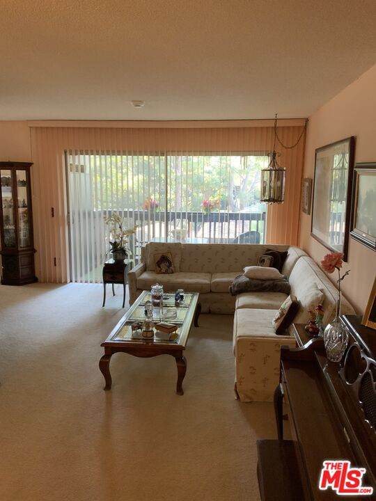 4313 Raintree Cir - Photo 1