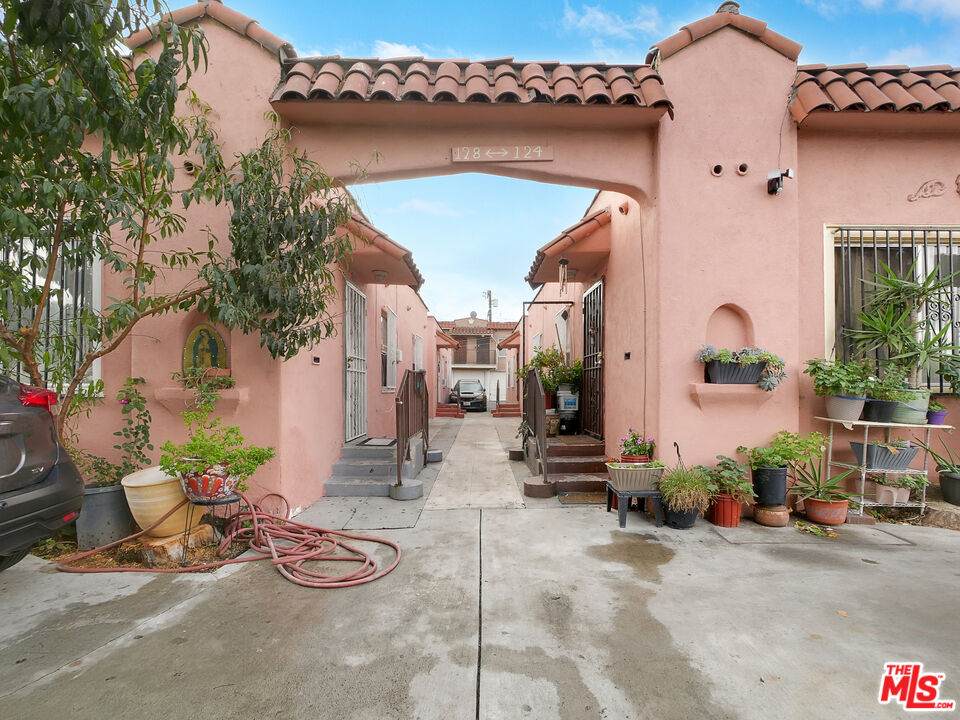 124 74Th St - Photo 1