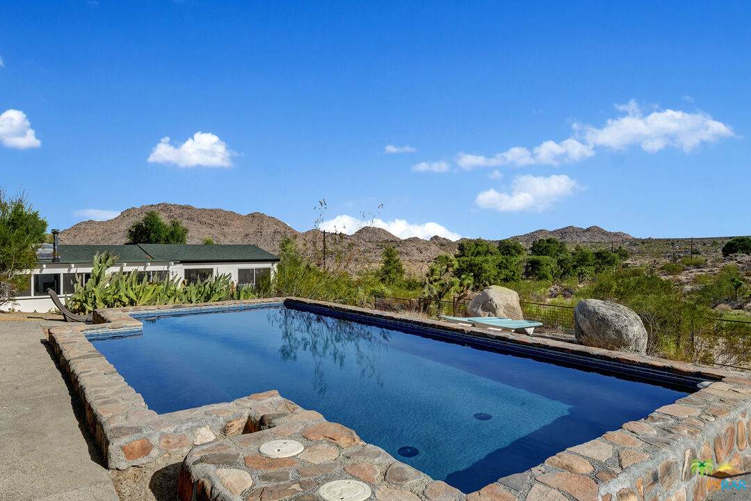 62601 Overhill Rd - Photo 1