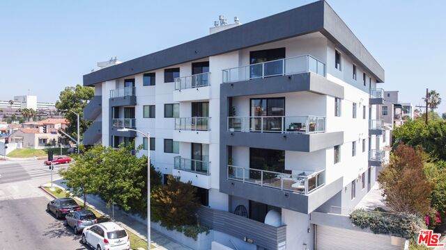 5826 Olympic - Photo 1