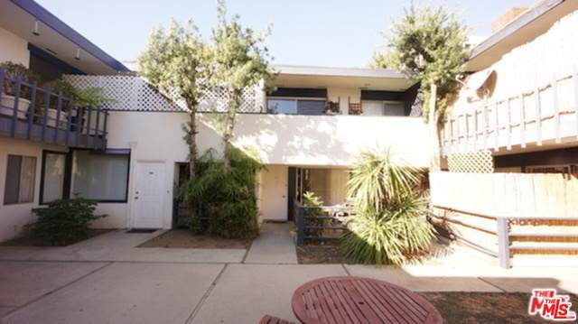 1233 Barry Ave - Photo 1