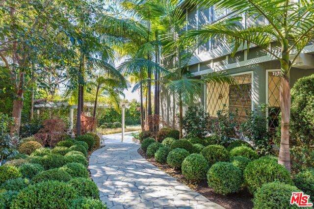 1423 Doheny Dr - Photo 1