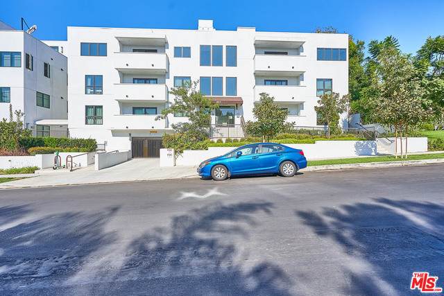 853 Lucerne Blvd - Photo 1
