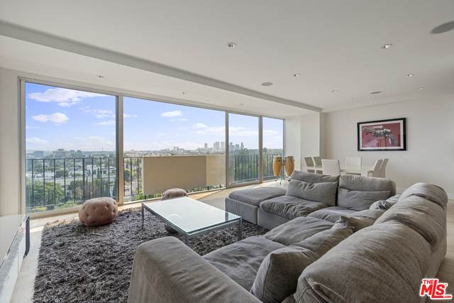 818 Doheny Dr - Photo 1