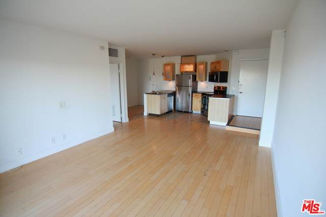 3949 Los Feliz - Photo 1