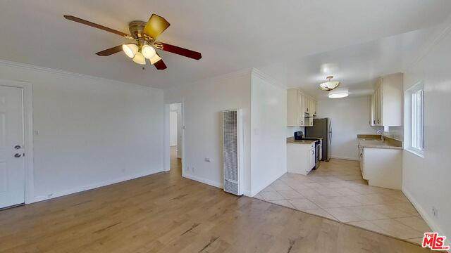 1032 Bedford St - Photo 1