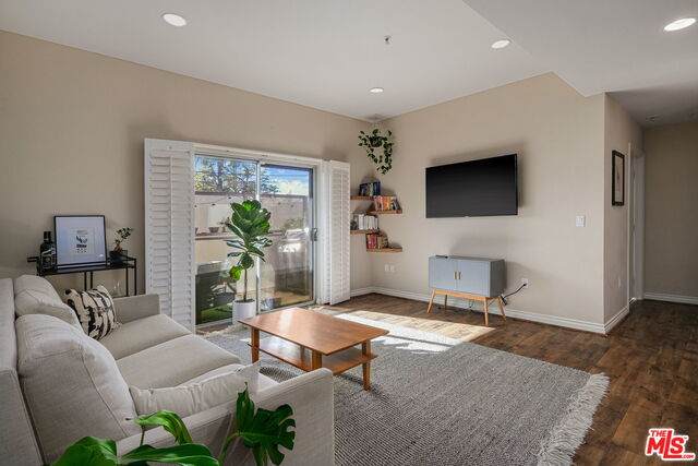 7100 Alvern St - Photo 1