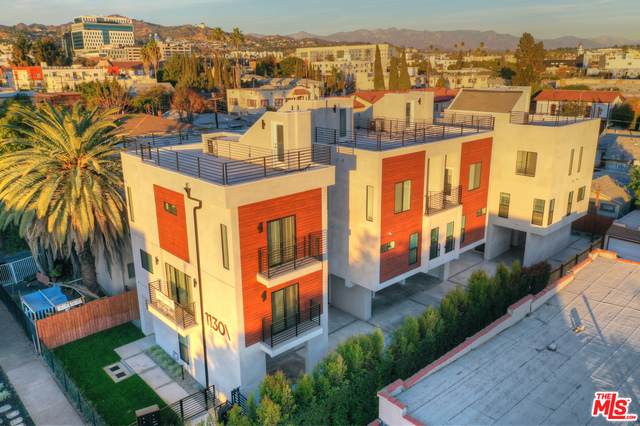 1130 Tamarind Ave - Photo 1