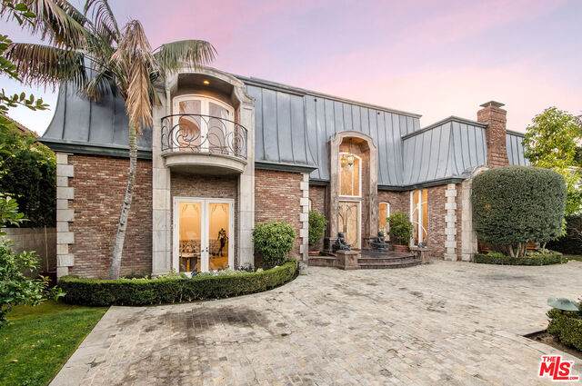 607 Camden Dr - Photo 1