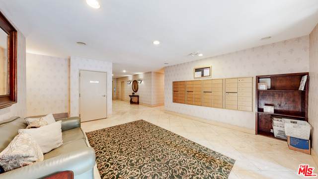 1010 Palm Ave - Photo 1
