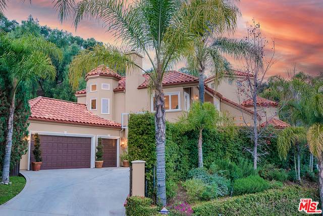 1437 Rutherford Dr - Photo 1
