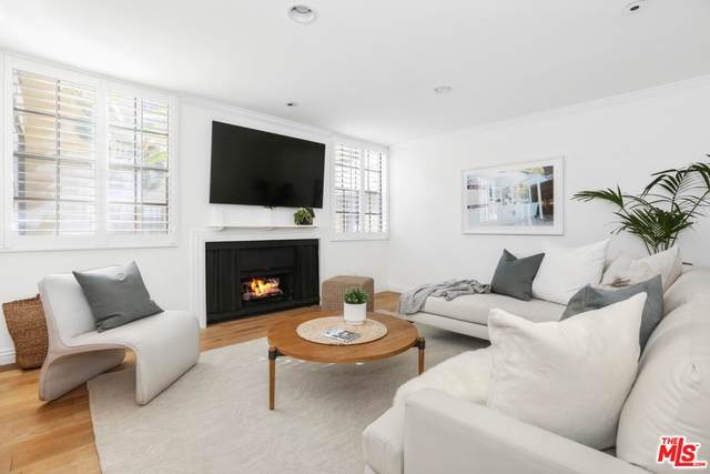 740 Kings Rd - Photo 1
