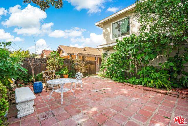 1017 45th St - Photo 1