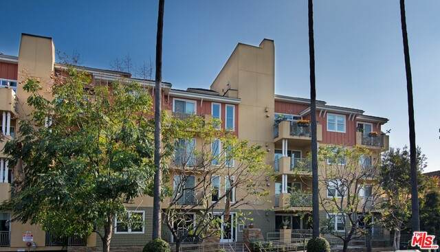 6038 Carlton Way - Photo 1
