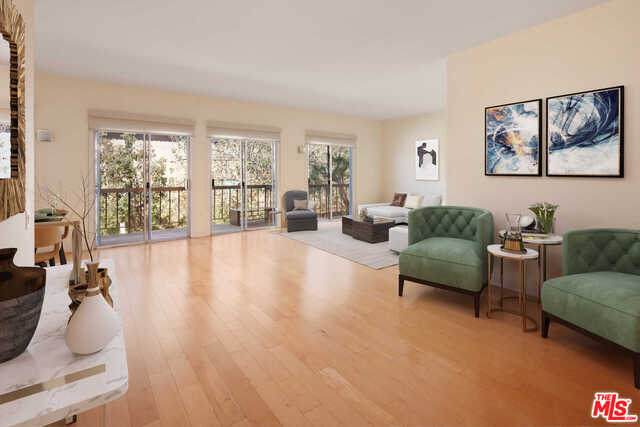 612 Barrington Ave - Photo 1