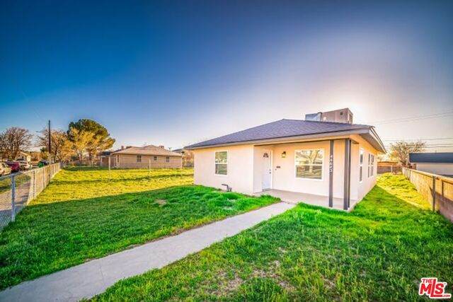 44643 Date Ave - Photo 1