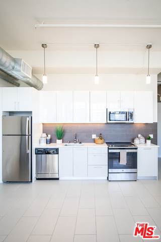 939 Broadway - Photo 1