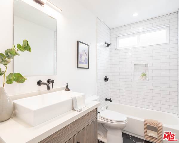 536 Orlando Ave - Photo 1