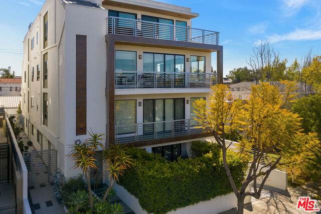812 Croft Ave - Photo 1