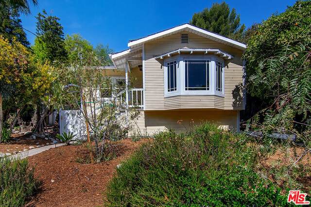 4613 Jessica Dr - Photo 1
