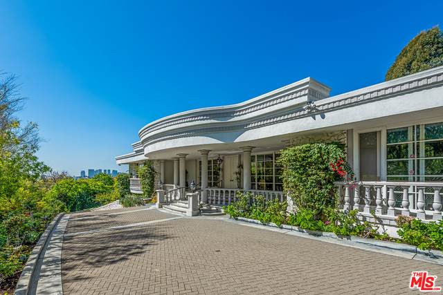 855 Loma Vista Dr - Photo 1