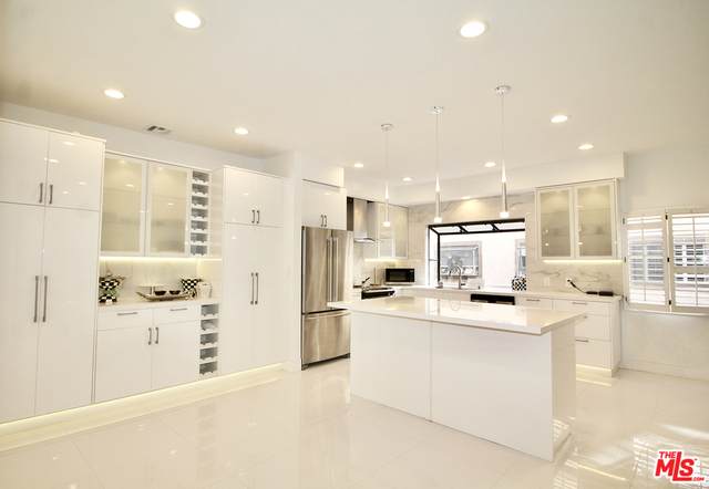 6201 Valley Circle Blvd - Photo 1