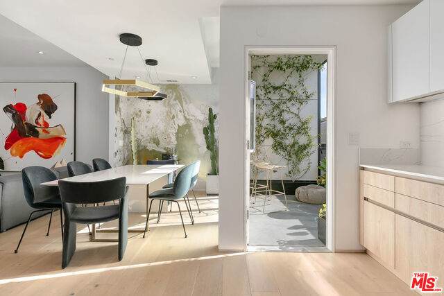 825 Kings Rd - Photo 1