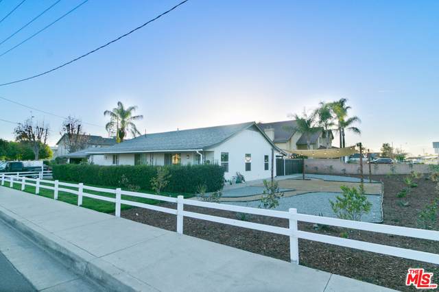 655 Damien Ave - Photo 1