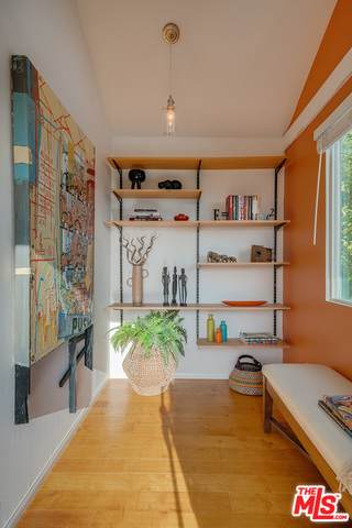 5711 Stratford Rd - Photo 1