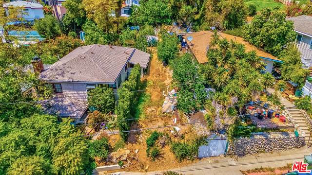 717 Avenue 63 - Photo 1