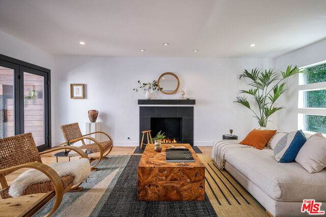 4122 Vantage Ave - Photo 1