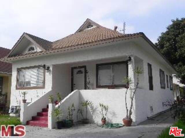 3721 Maple Ave - Photo 1