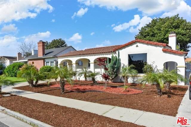 8931 Denker Ave - Photo 1