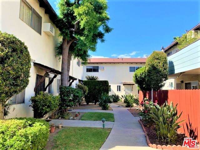 241 Avenue 57 - Photo 1