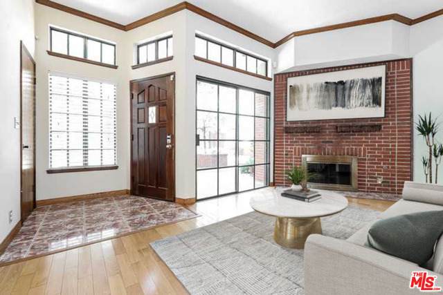 5317 Wilkinson Ave - Photo 1