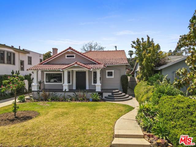 2421 8Th Ave - Photo 1