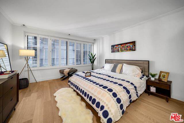10724 Wilshire Blvd - Photo 1