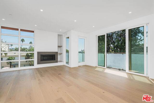 1367 Alta Vista Blvd - Photo 1