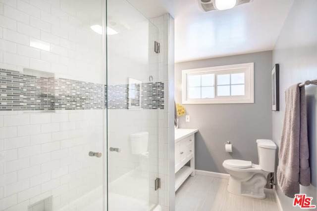 6627 Farralone Ave - Photo 1