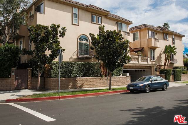 5550 Ventura Canyon Ave - Photo 1